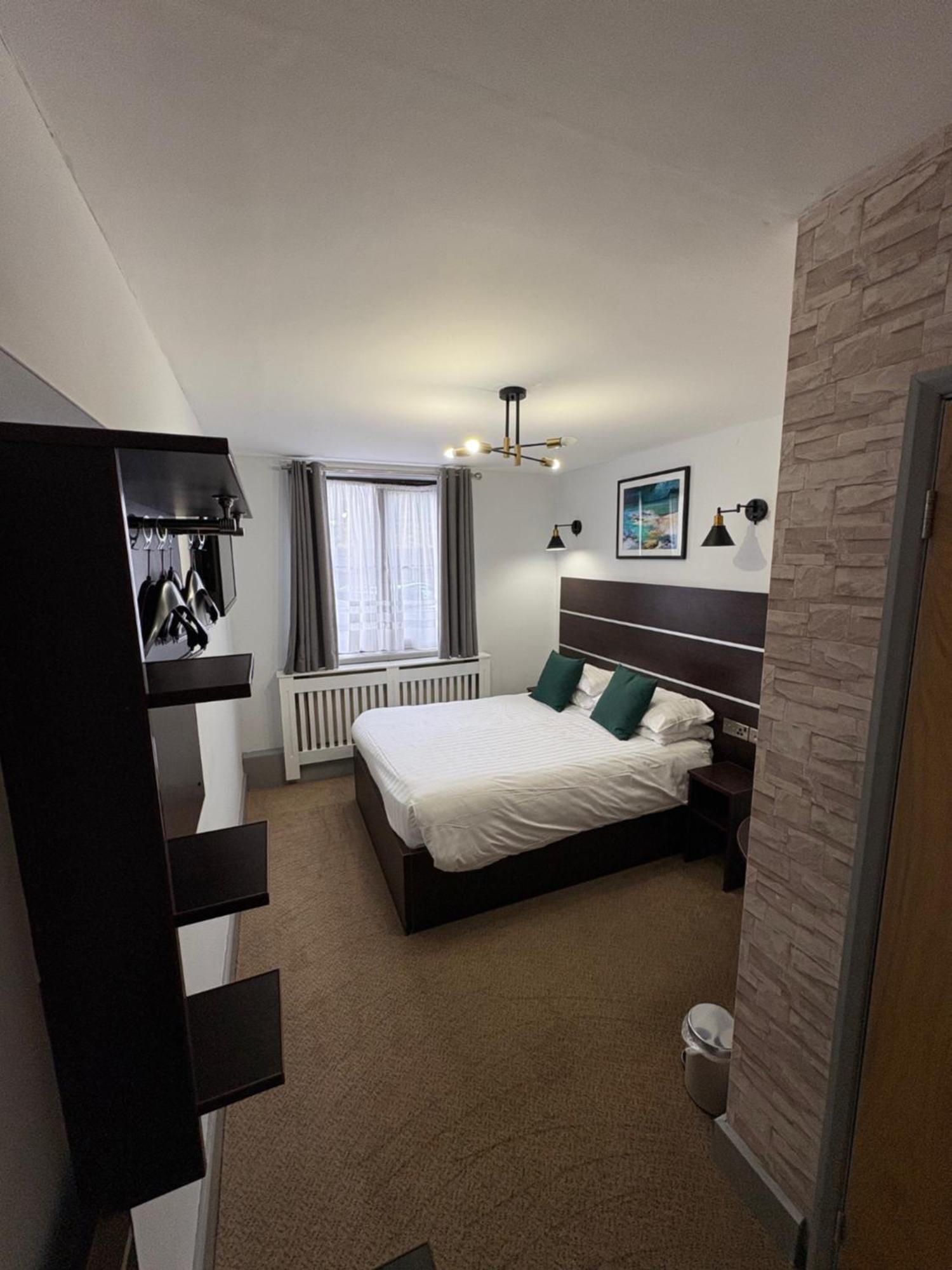 Level Inn Ebbw Vale Esterno foto
